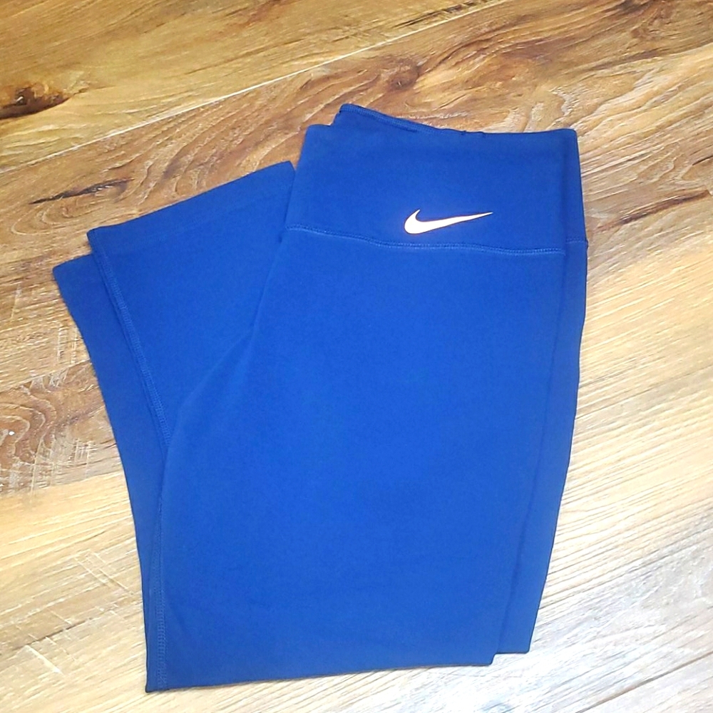 Nike yoga pants